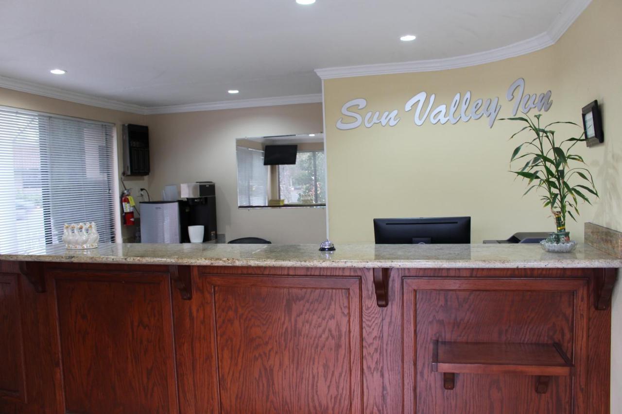 Sun Valley Inn Pleasant Hill Ngoại thất bức ảnh